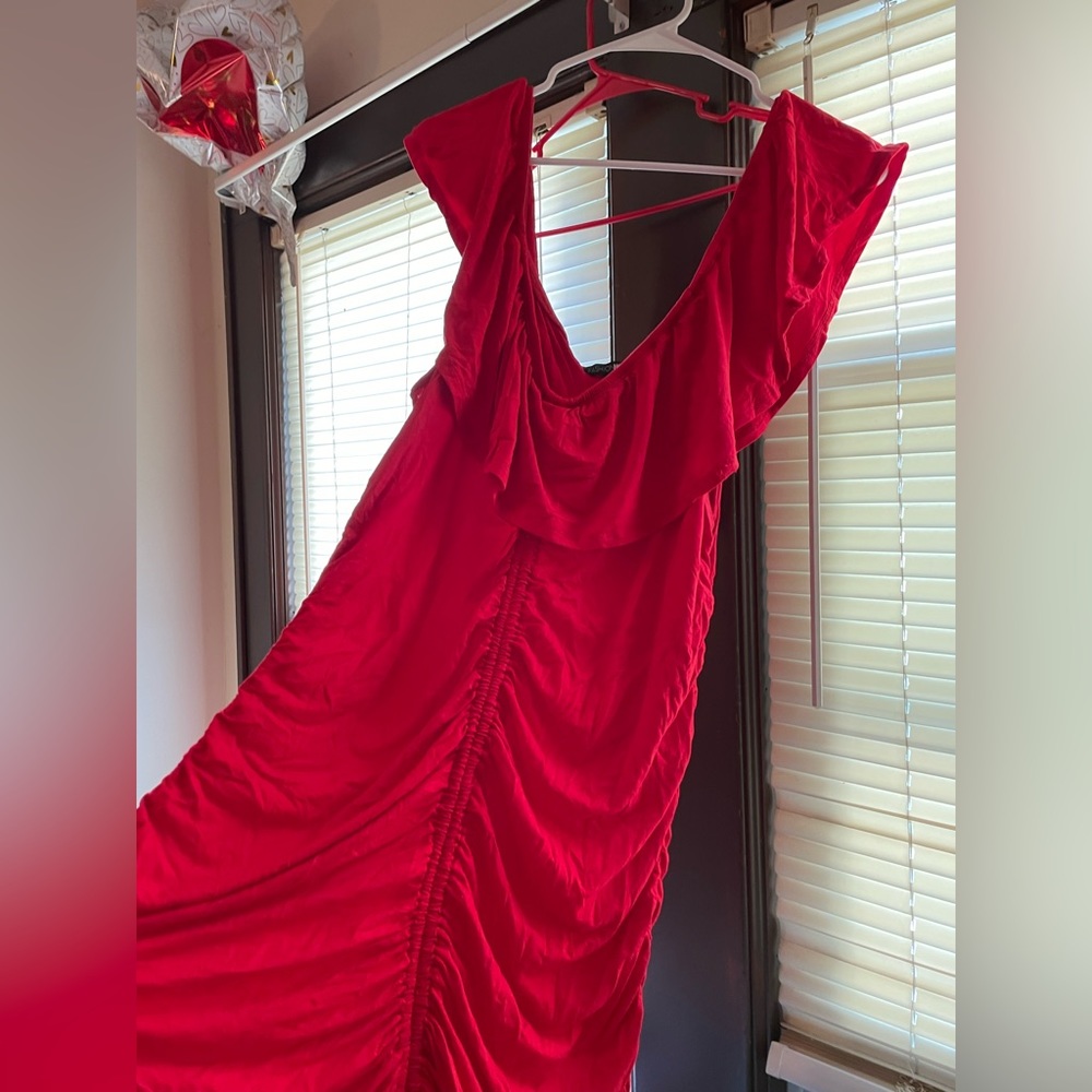 Red fashion Nova dress